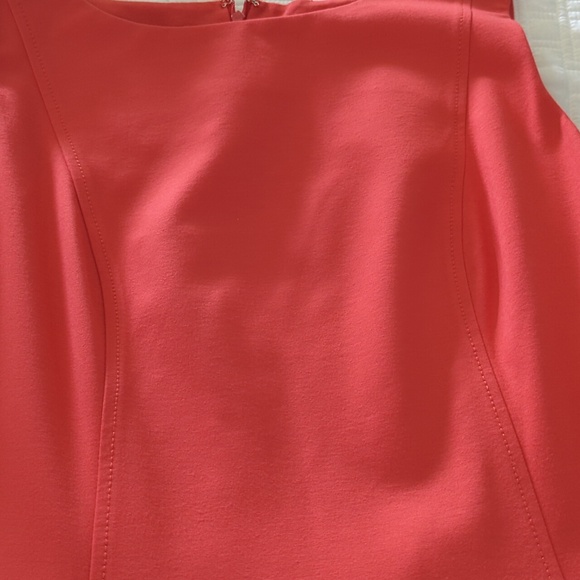 Dress - Picture 4 of 4